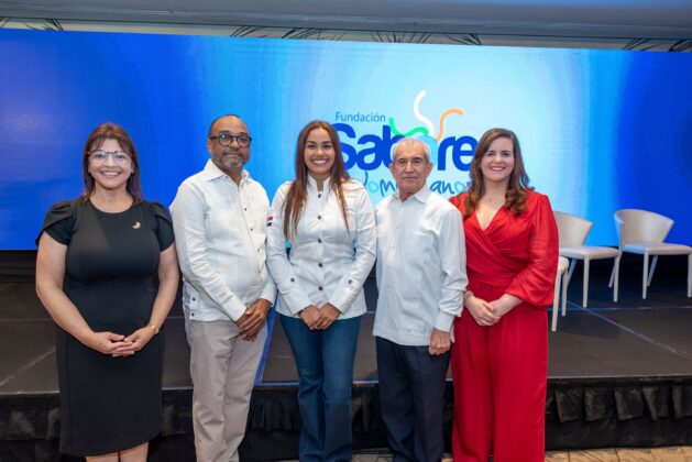 Rosanna Ovalles, Luis Marino L&oacute;pez, Chef Maria Marte, Bol&iacute;var Troncoso y Mayeline Rosario