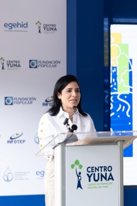 La se&ntilde;ora Mariel Bera, vicepresidenta del &Aacute;rea de Relaciones Corporativas y Banca Responsable del Banco Popular Dominicano.