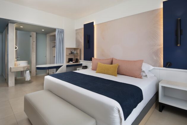 King Size bed Dexlue