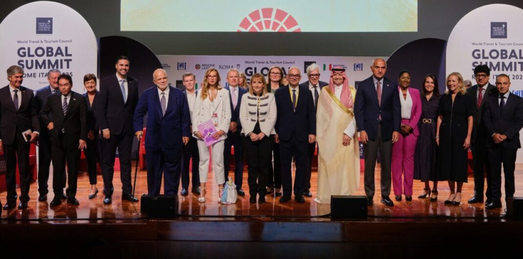 Líderes mundiales posan en un momento den la Cumbre Global WTTC en Roma