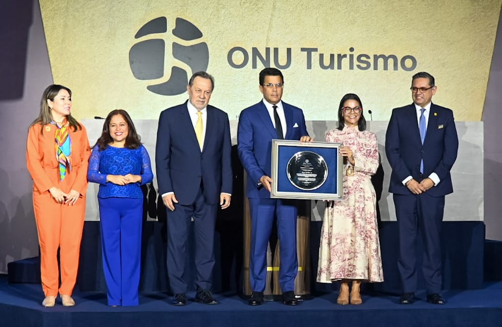 Declarar a David Collado como Ministro de las Américas por parte de ONU Turismo es una iniciativa forma parte del nuevo programa de la entidad de las Naciones Unidas para la industria de viajes y turismo que busca destacar a figuras públicas que, desde sus funciones, impulsan políticas y acciones concretas con un impacto significativo en la industria turística.