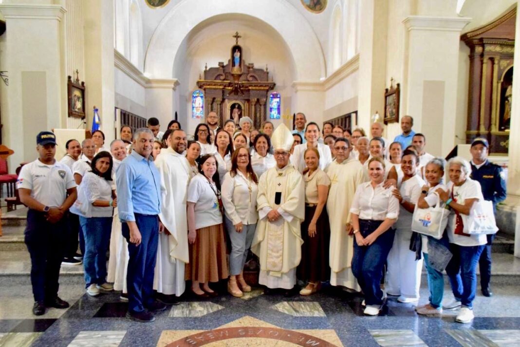 El arzobispo llamó a que el turismo sea ocasión de hermandad y respeto entre culturas, oportunidad para el cuidado de la tierra y camino de paz y esperanza para las naciones.