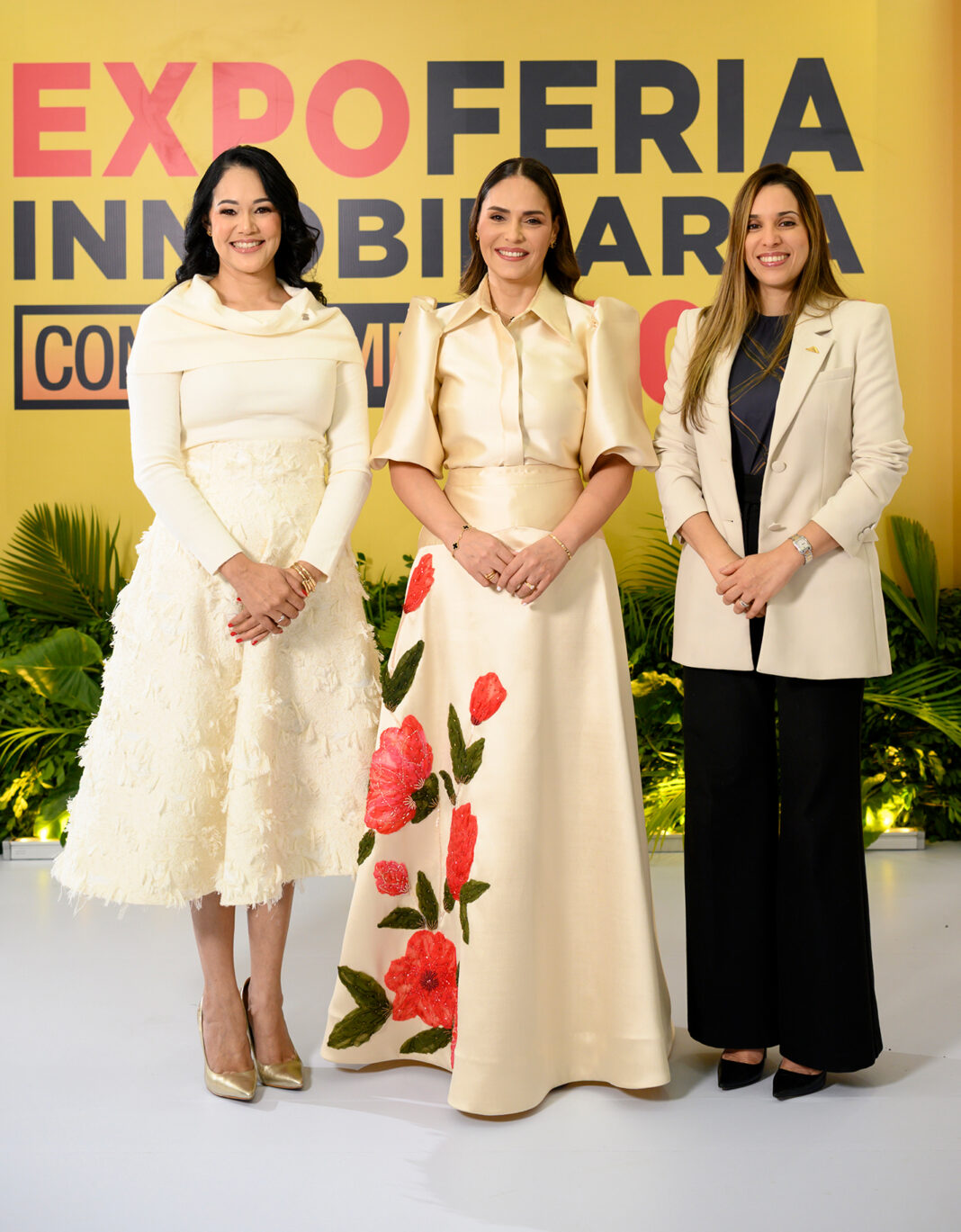 Zoila Abreu, directora de Ventas Alternas Scotiabank, Sadery Abreu, CEO de Construmedia y Annerys Melendez, presidenta de Acoprovi durante la Expo Inmobiliaria.