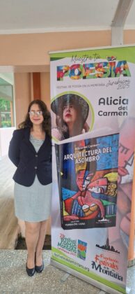 Alicia del Carmen, Poeta
