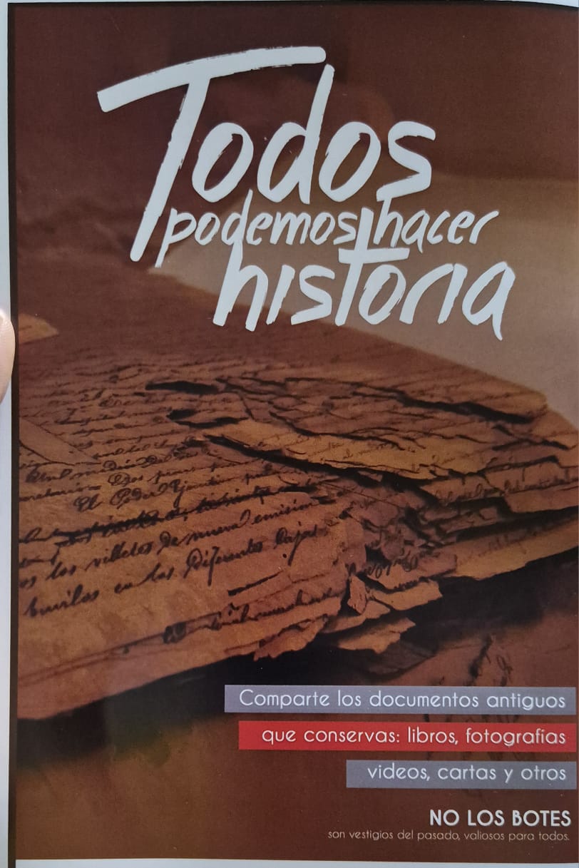 Cartel que promiueve la donación de documentos al AGN.