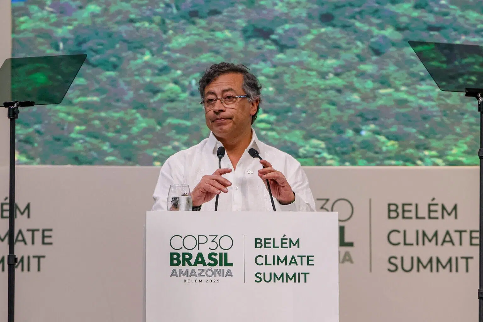 El presidente de Colombia , Gustavo Petro, rechazó la controvertida declaración final de la COP30 en Brasil por omitir el uso de combustibles fósiles. Crédito Joel González Presidencia de Colombia.