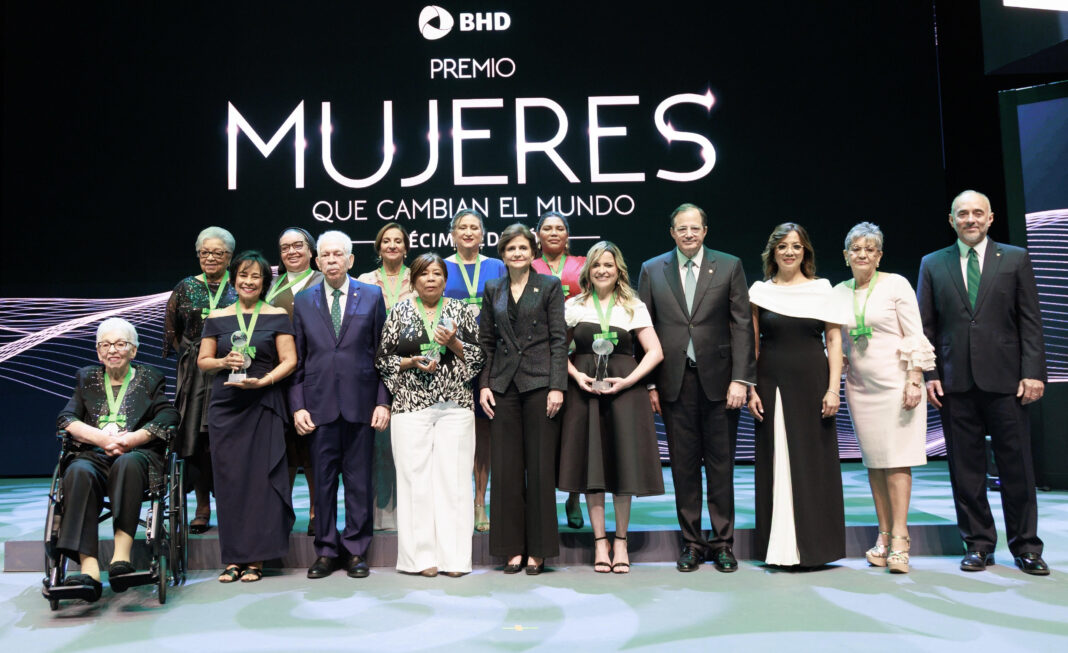 Ganadoras del Premio Mujeres que Cambian el Mundo 2025 del Banco BHD.