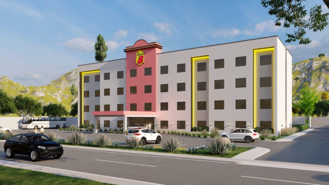 En la imagen, modelo de hoteles Super 8 del Grupo De Valle. Ambos hoteles aportarán más de 140 nuevas habitaciones, generando empleos y diversificando la oferta turística en la provincia María Trinidad Sánchez.