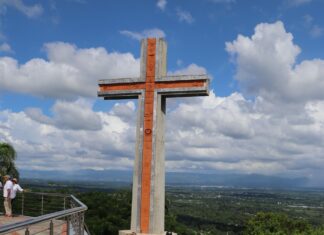La Vega, donde septiembre convierte la fe en una experiencia de viaje: Día de Nuestra Señora de Las Mercedes Monumento a la Vera Cruz 1