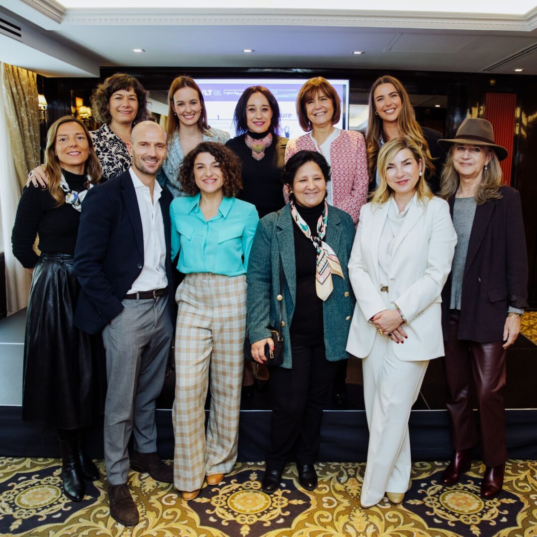 Participantes de la III Edición de Women Leading Tourism – Legacy & Future, bajo el lema Talento & Experiencia claves del éxito del liderazgo femenino en el turismo.