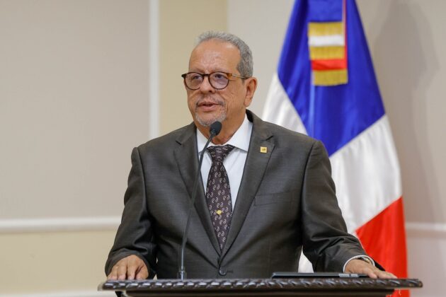 Ernesto Veloz