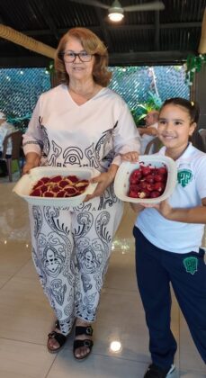 Sof&iacute;a y su abuela Obdulia Guti&eacute;rrez