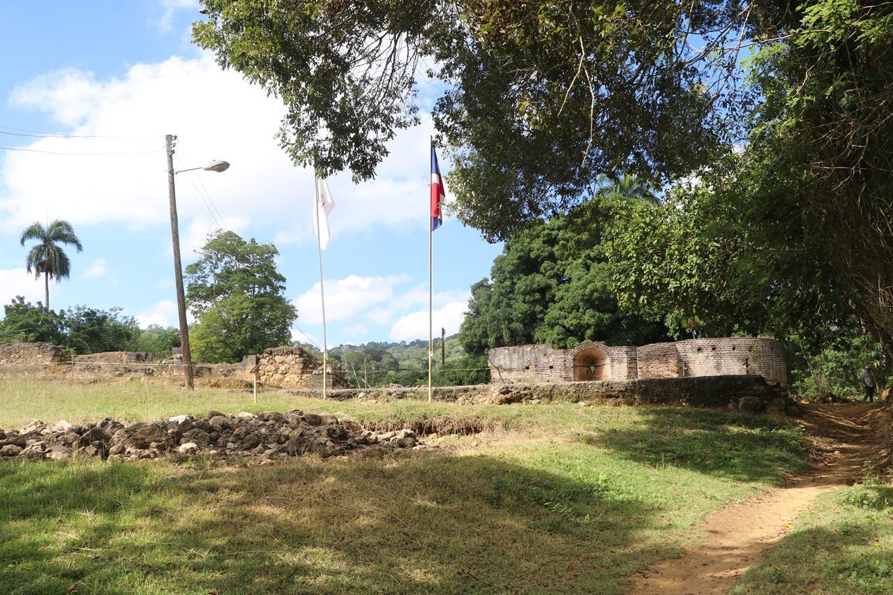 Vista de parte de las ruinas del conjunto monumental de La Vega Vieja