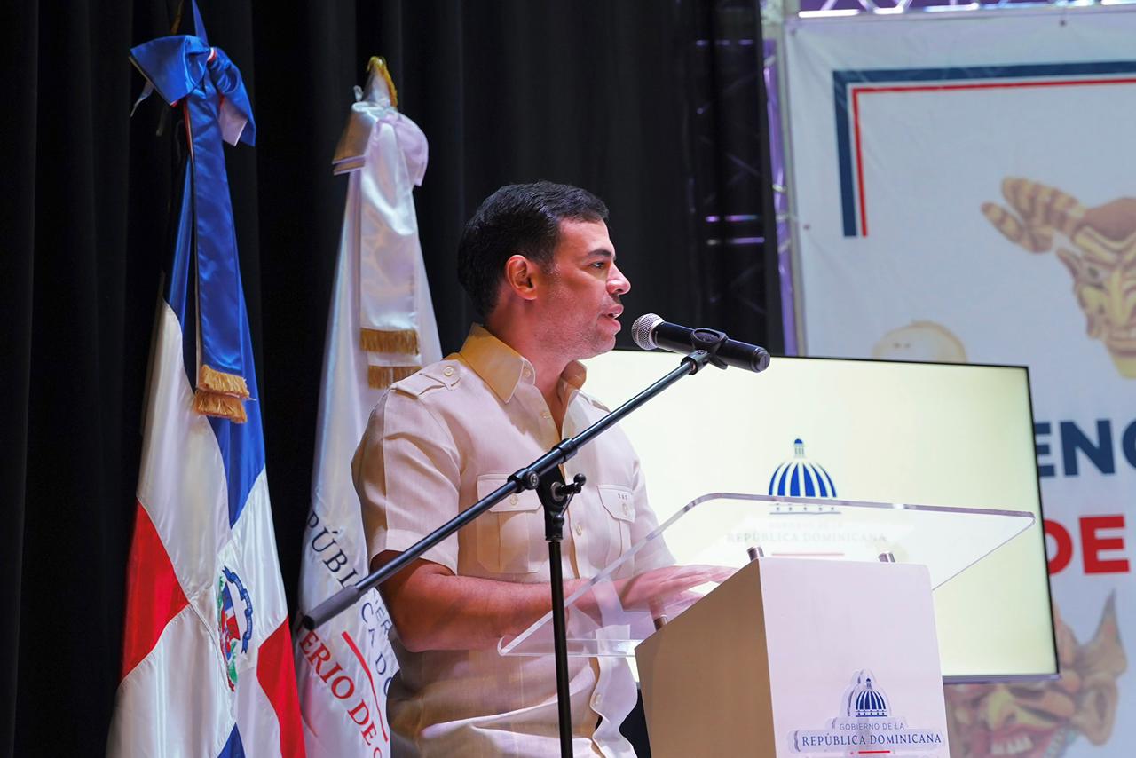 La actividad estuvo encabezada por el ministro de Cultura, Roberto Ángel Salcedo, a quien acompañó el viceministro de Identidad Cultural y Ciudadanía, Pastor de Moya.