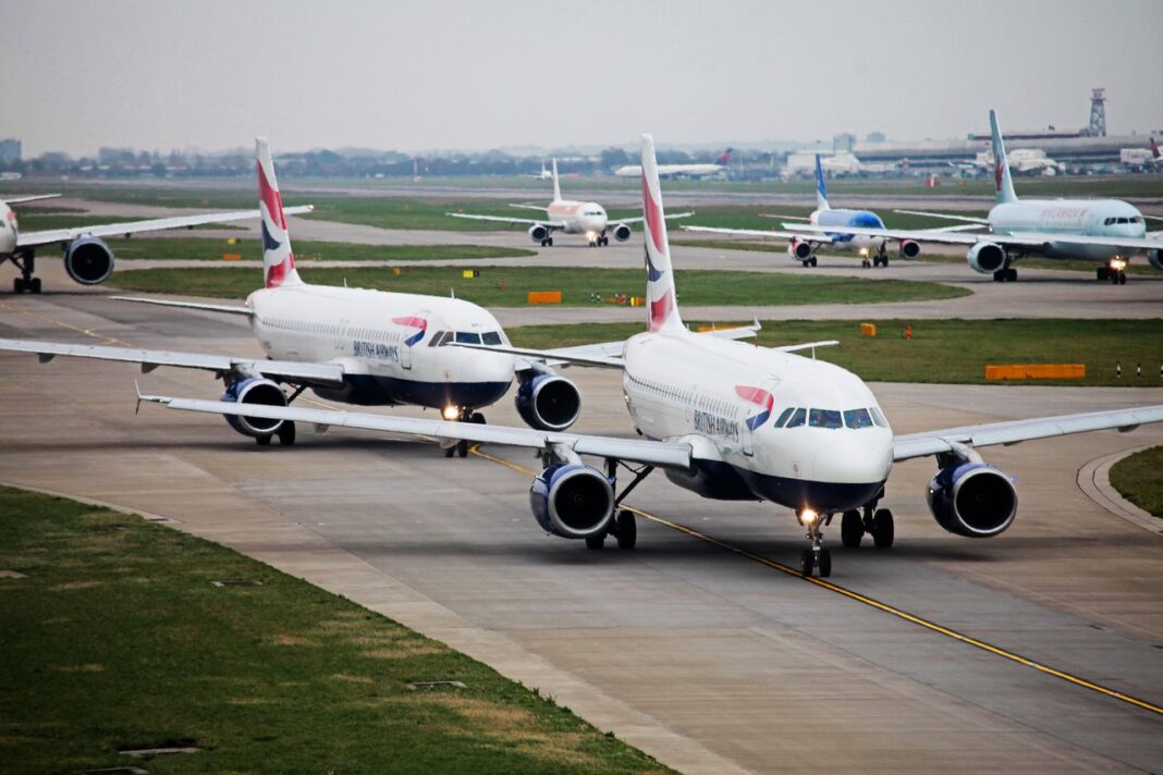 Las nuevas conexiones acordadas en la WTM Londres 2025 por el Ministerio de Turismo de la República Dominicana con las líneas aéreas TUI Airways y British Airways conectarán a Punta Cana y a la Romana con Hillingdon en Londres, Manchester, Birmingham y, próximamente, Belfast.