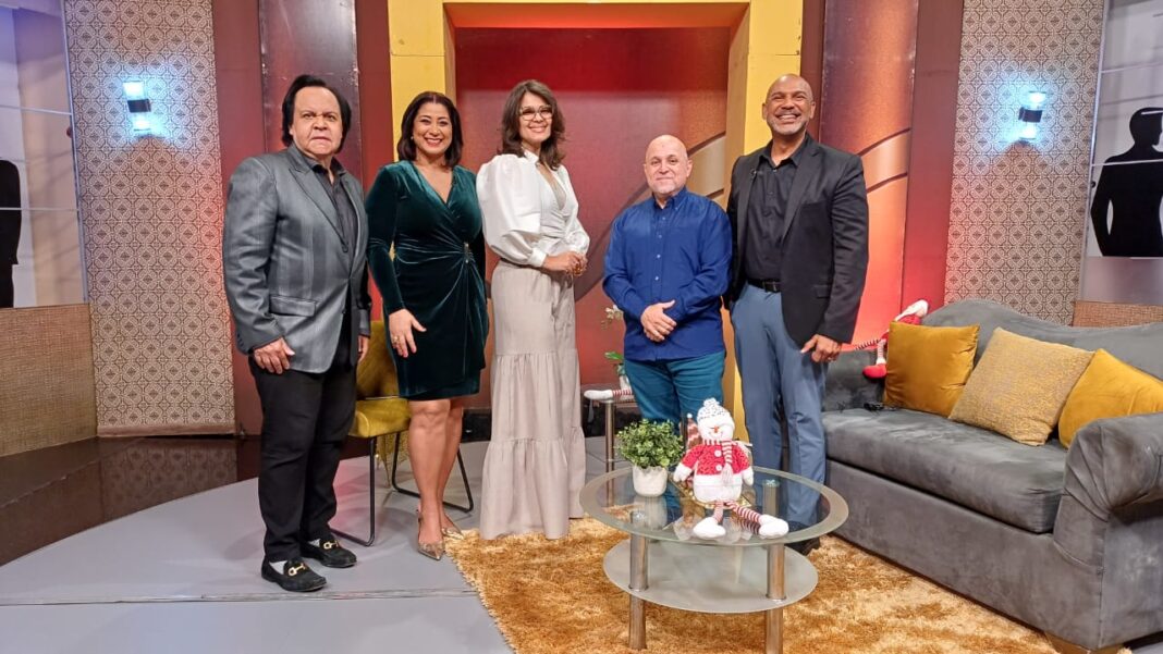 Leonel Lirio, Yenny Polanco Lovera, Gilby Pourde, Javier Nogura y Salvador Batista.