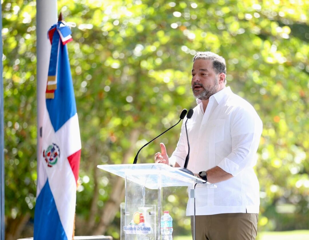 Paíno Henríquez, ministro de Medio Ambiente