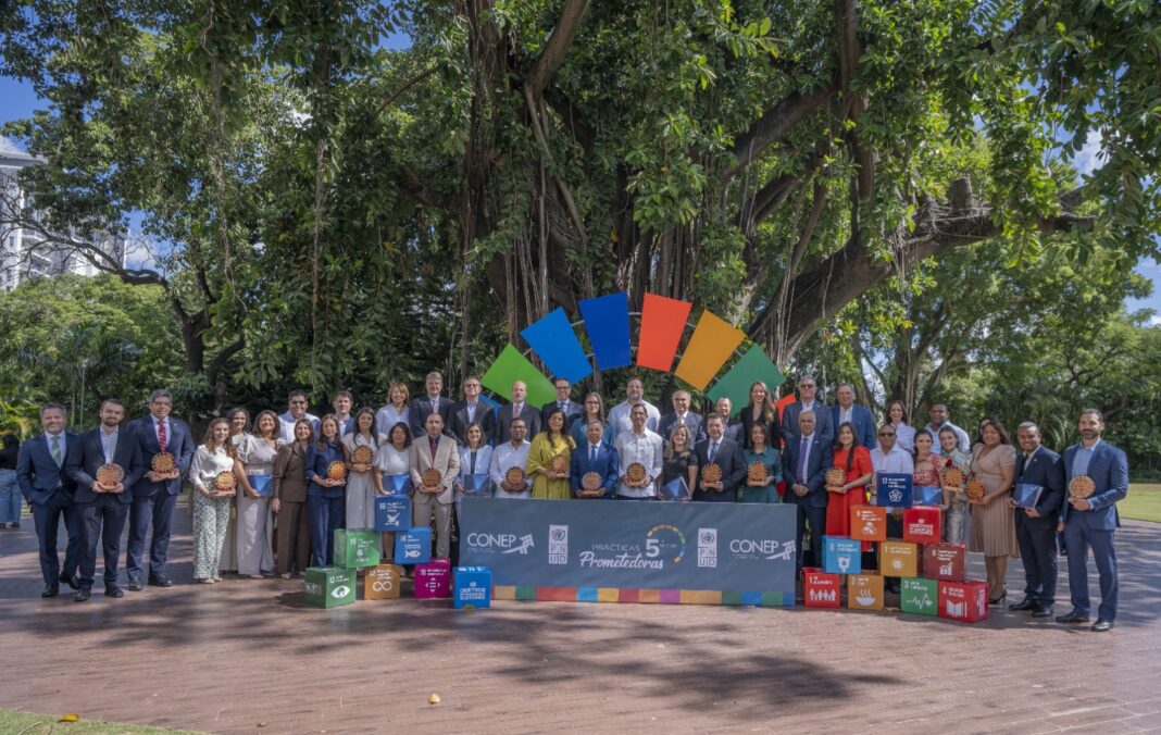 La presentación de esta nueva edición también sirvió de espacio para la firma de un nuevo memorándum de entendimiento donde PNUD y CONEP renuevan su alianza estratégica.
