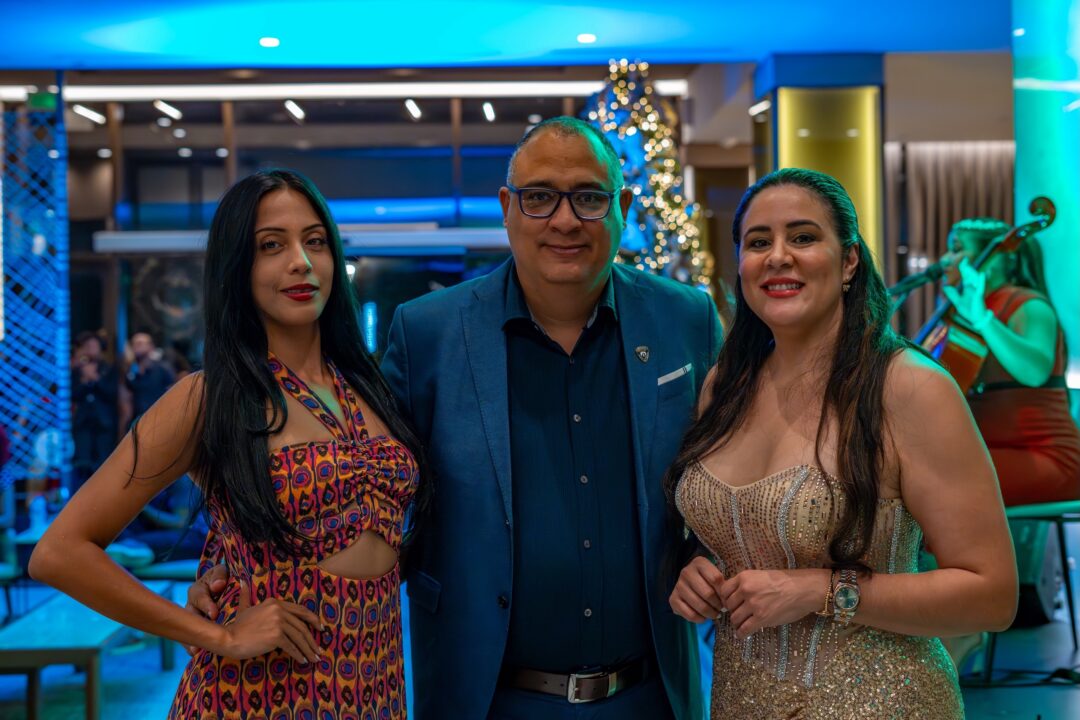 Dayli Albuez (Bavaro Digital) - Angel Fernandez (Bavaro Digital) - Nicole Valentina (Maestra de Ceremonias)