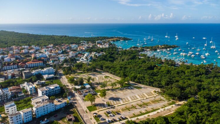 Plan de Reordenamiento Territorial Tur&iacute;stico de Bayah&iacute;be