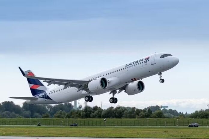 LATAM Airlines Perú cancela seis rutas internacionales por nueva tarifa de conexión en Lima LATAM Airlines Perú cancela seis rutas internacionales por nueva tarifa de conexión en Lima