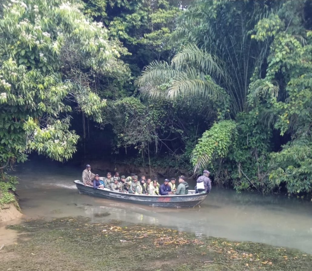 En el operativo para asegurar la protección del Parque Nacional Los Haitises, se pudo llegar a áreas de difícil acceso utilizando aeronaves y embarcaciones.
