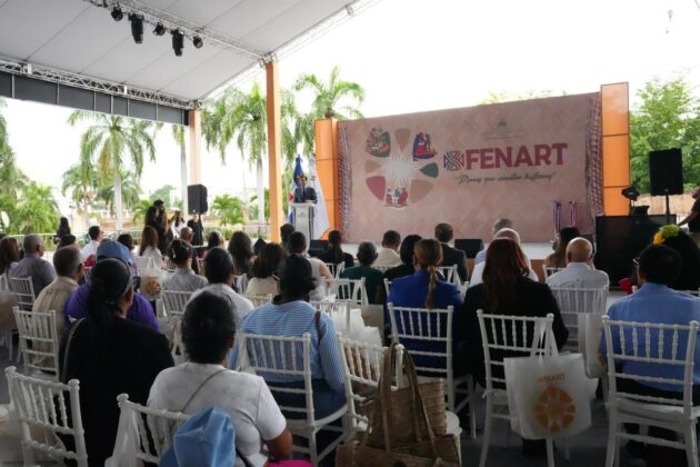 Momentos del primer d&iacute;a de la Feria Nacional de Artesan&iacute;a, Fenart RD 2025