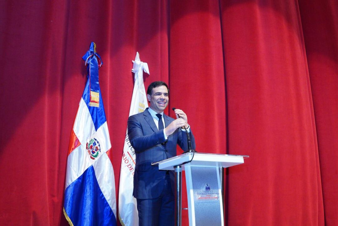 Roberto Ángel Salcedo, ministro de Cultura.