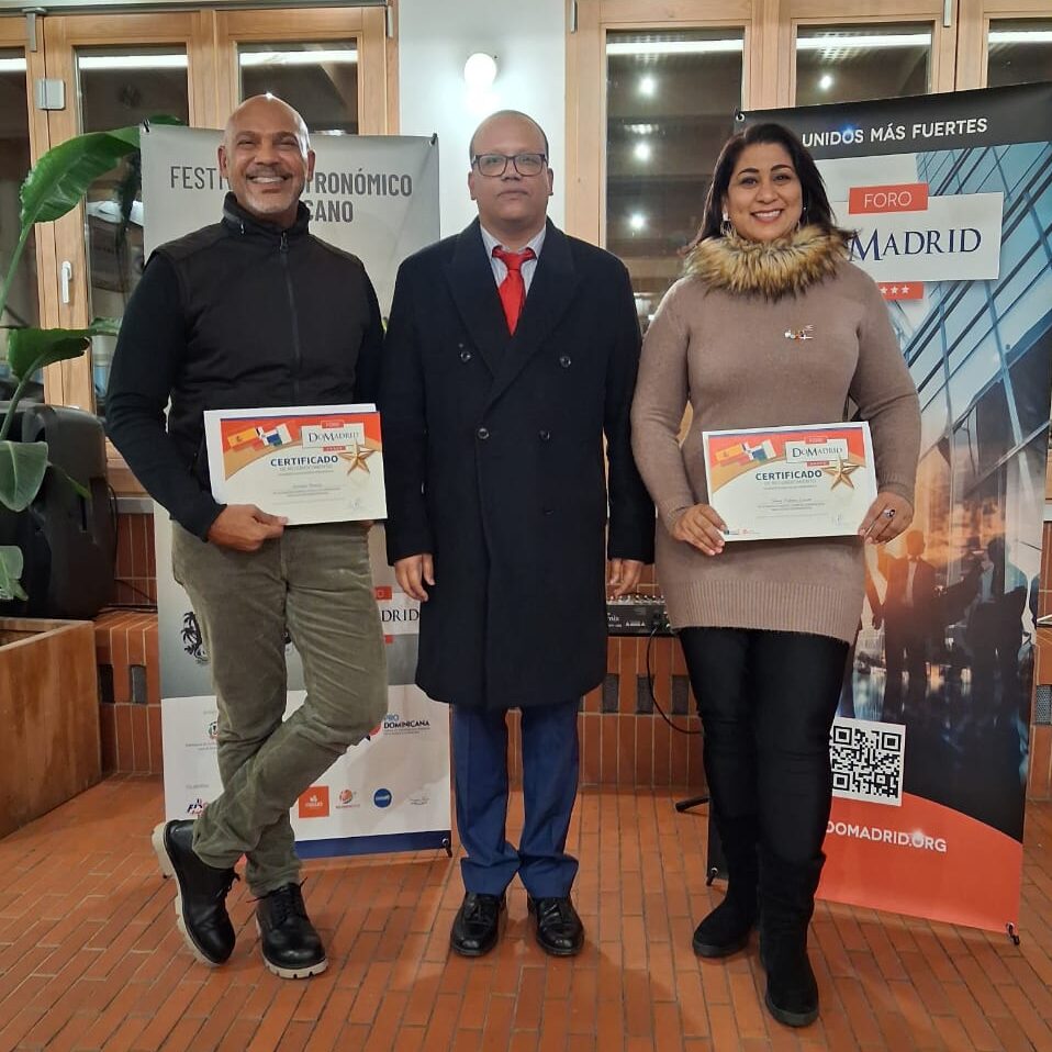 Salvador Batista, Frank Segura y Yenny Polanco Lovera.