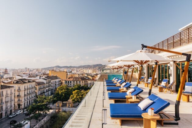 &bull; Ubicado junto a la Plaza de la Merced, ME M&aacute;laga redefine el lujo contempor&aacute;neo con una propuesta que celebra la creatividad y el alma mediterr&aacute;nea