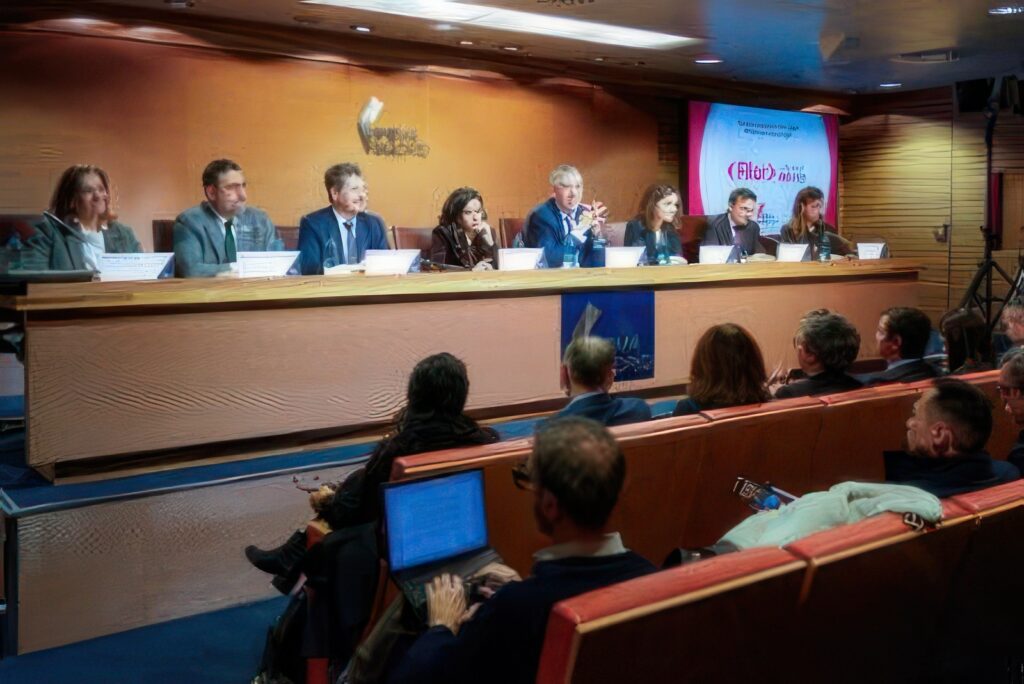 La Feria Internacional de Turismo celebra su 46ª edición con más de 10.000 empresas de 161 países. Varios eventos y actos han sido cancelados a última hora por el trágico accidente de Adamuz