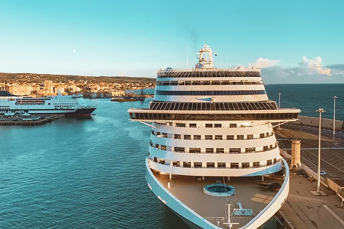Fitur CruisesEs el espacio dedicado al mundo de los cruceros en el ámbito B2B y B2C que tiene como objetivo presentar las propuestas de valor que tiene la experiencia turística navegando por mares y ríos.