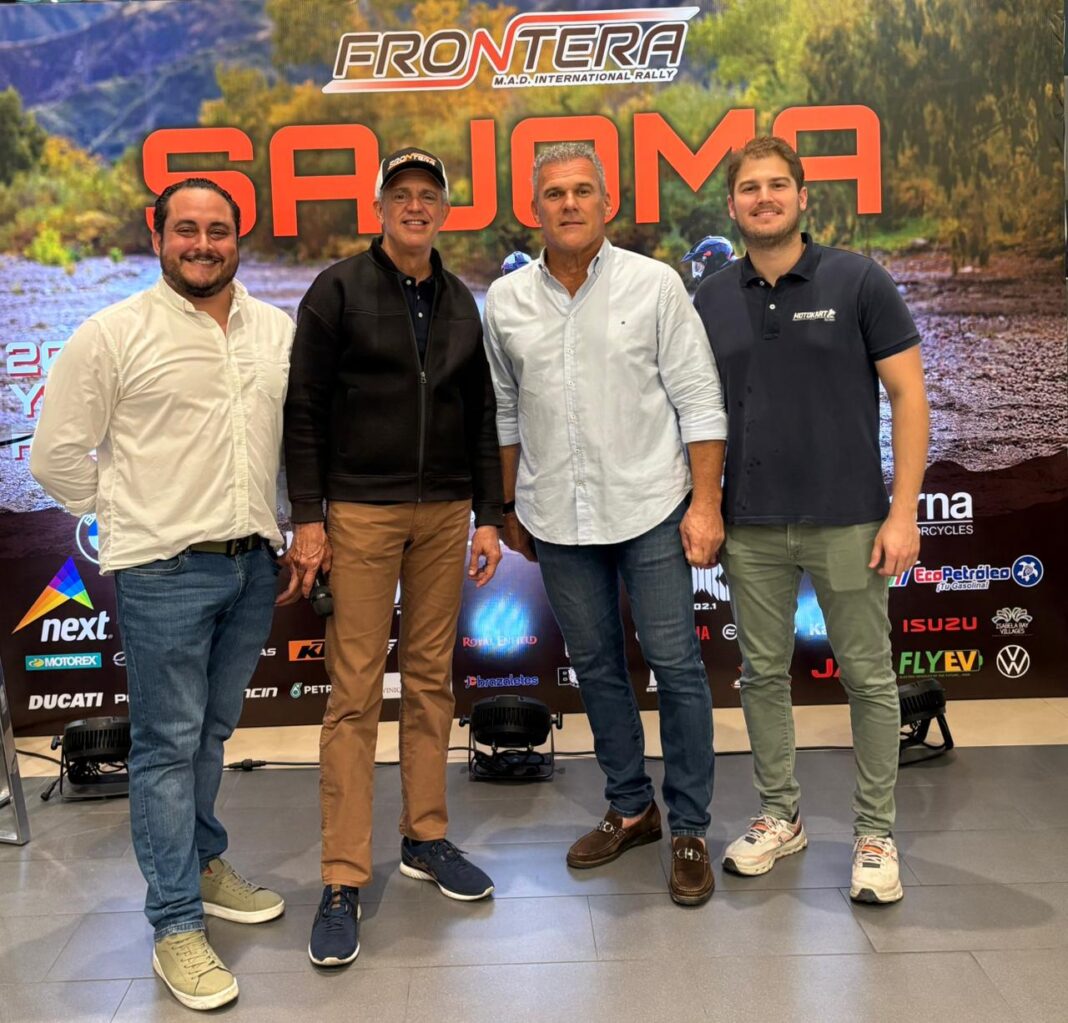 De Izq. a Derecha Erik Mena, Ángel Estevez, Jorge Medina y Javier Medina