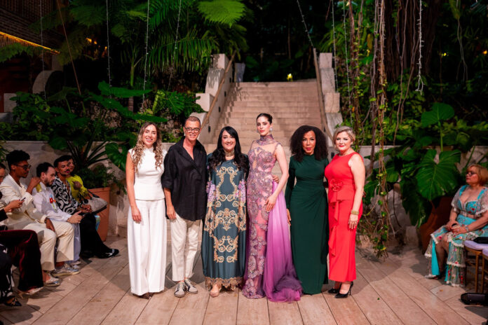 Foto principal - Marta Amengual, Sócrates McKinney, Giannina Azar, Fátima Bosch ( Miss Universo), Magali Febles y María José Unda (vicepresidenta Miss Universo). Foto fuente externa Marta Amengual, Sócrates McKinney, Giannina Azar, Fátima Bosch ( Miss Universo), Magali Febles y María José Unda (vicepresidenta Miss Universo). Foto fuente externa