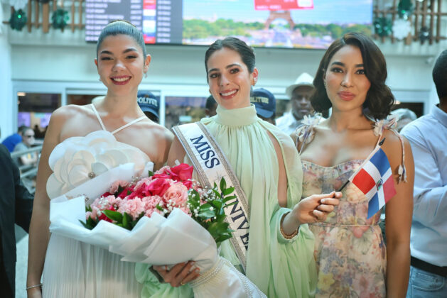 Jennifer Ventura (Miss RD), F&aacute;tima Bosch (Miss Universo) y Ana Maspons (Miss Internacional RD). Fotos Joel Guzm&aacute;n
