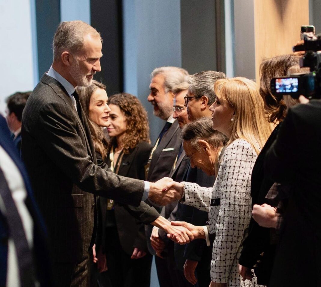 Gloria Guevara Manzo acompañó a Sus Majestades Los Reyes de España en la inauguración del encuentro más importante del sector de Viajes y Turismo