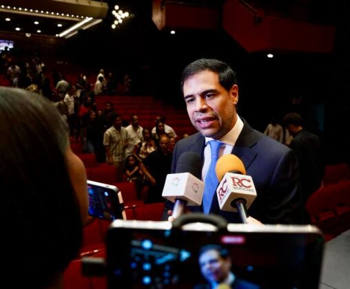 Momentos del acto de clausura del programa Berklee en Santo Domingo 2026