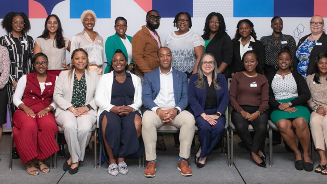 Líderes de la Asociación de Hoteles y Turismo del Caribe (CHTA por sus siglas en inglés) y de la Organización de Turismo del Caribe (CTO) durante el Foro Global de Turismo y Resiliencia celebrado en Nairobi, Kenia.