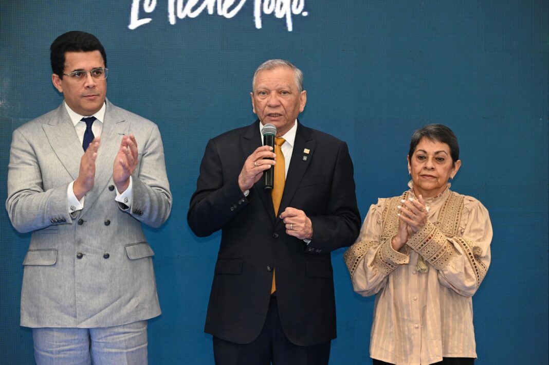 Leonardo Aguilera dijo que en los últimos años el turismo ha crecido grandemente porque la República Dominicana cuenta con un buen clima de inversión y seguridad jurídica, lo que garantiza la rentabilidad de los inversores extranjeros,