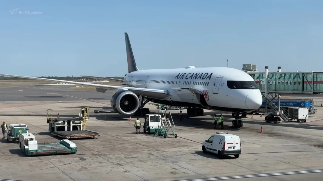 La decisión de Air Canada de suspender los vuelos se tomó después de recibir advertencias de los gobiernos y notificaciones operativas del sistema NOTAM, que alertan sobre la falta de disponibilidad del combustible Jet A-1 en los aeropuertos cubanos.