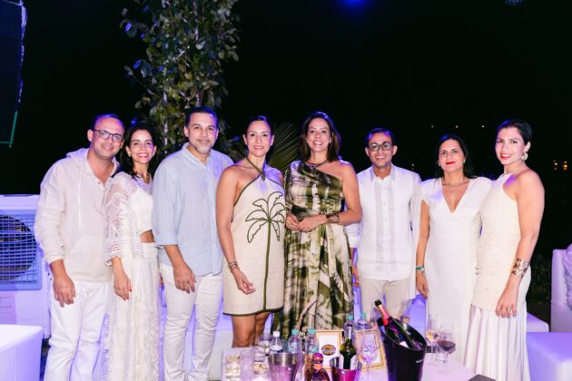Marco Perello, Alexandra Capellan, Juan Lendoiro, Lia Perello, Laura Ramirez Bison&oacute;,Raylian Adames, Deyanira Pappaterra de Medrano y Alice Caslini Moriconi