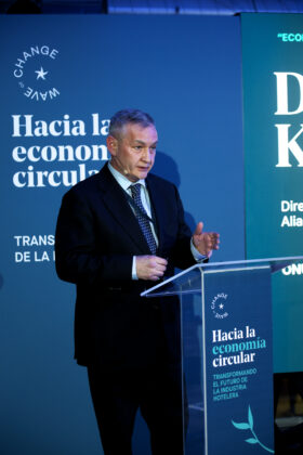 Dilyor Khakimov_ONU Turismo