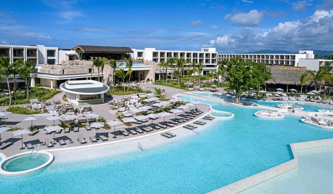 Vista del hotel Zemí Miches Punta Cana All-Inclusive Resort Curio Collection by Hilton. Foto Hilton Hotels & Resorts.