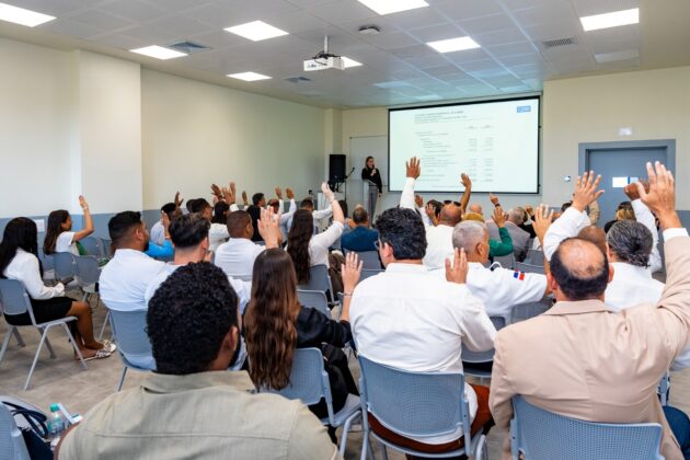 Momento de la Asamblea General del Cl&uacute;ster Tur&iacute;stico La Romana Bayah&iacute;be