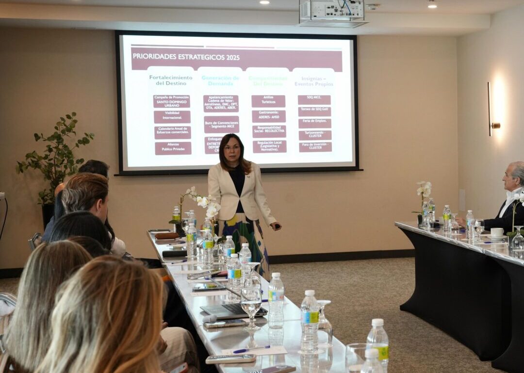 Fabeth Martínez, directora ejecutiva de la AHSD