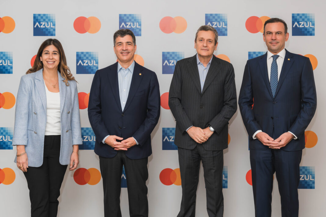De izquierda a derecha, los señores Kiki del Valle, Christopher Paniagua, Andrea Scerch y Eugene Rault Grullón.