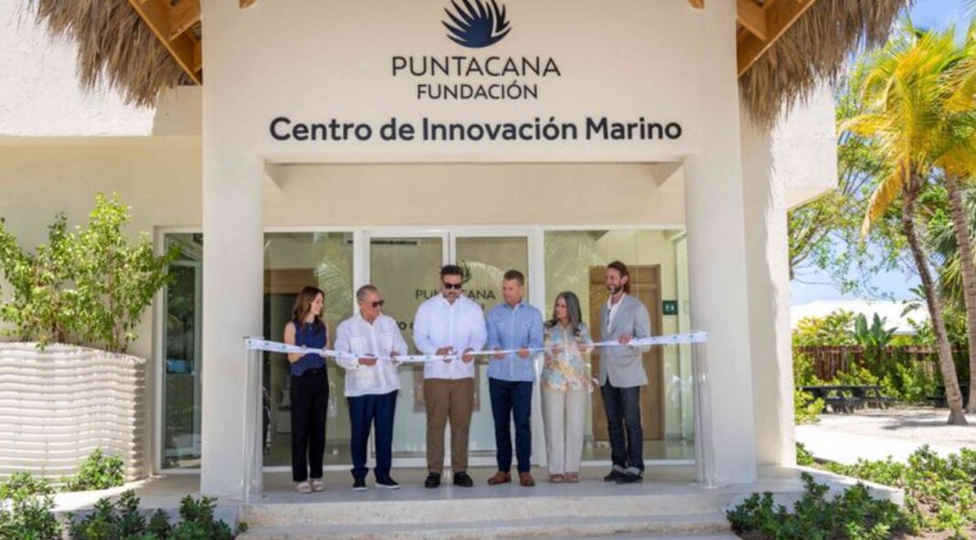 El CIM también trabajará en la reproducción de peces marinos nativos vinculados a los arrecifes, entre ellos bocayate, pez loro, pez payaso y especies del género Gramma, contribuyendo así al restablecimiento integral del ecosistema y no solo de sus estructuras coralinas.