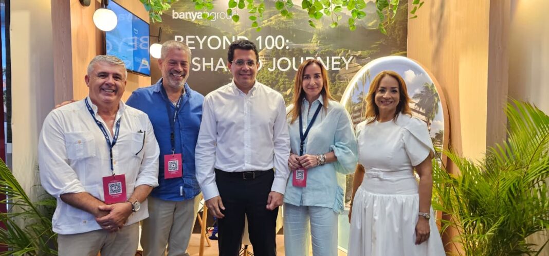 Sergio Carballo, José Portocarrero, David Collado, Gina Núñez y Aguie Lendor.