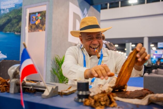 Momentos vividos en el stand de Rep&uacute;blica Dominicana en el Setrade Cruise Miami 2026