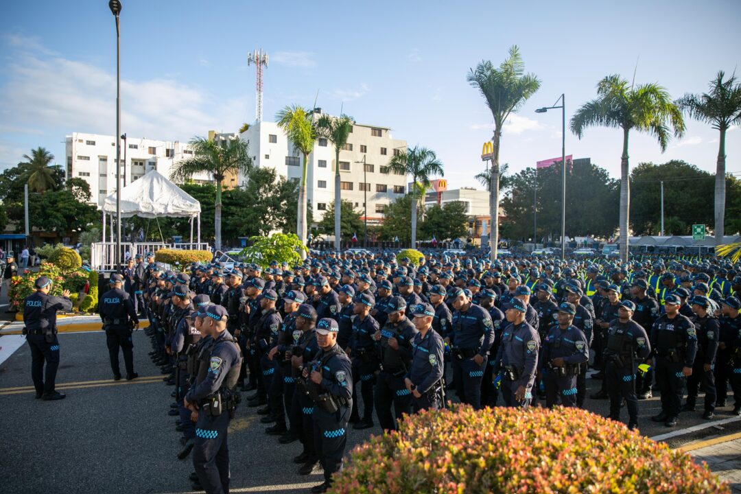 Habrá miles de policías en las calles, carreteras, caminos y lugares de esparcimiento pero las autoridades advierten que la seguridad es una responsabilidad compartida entre las autoridades y la población.